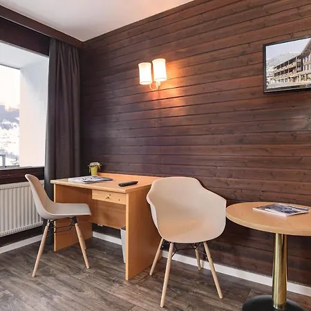 Jungfrau Lodge, Annex Crystal Гриндельвальд