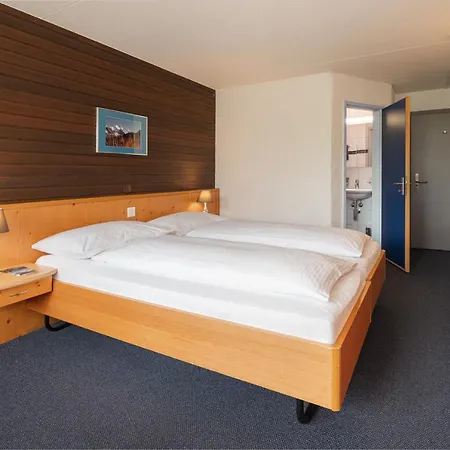 Jungfrau Lodge, Annex Crystal Otel
