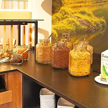 Jungfrau Lodge, Annex Crystal Otel 3*