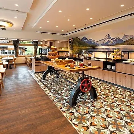 Otel Jungfrau Lodge, Annex Crystal 3*