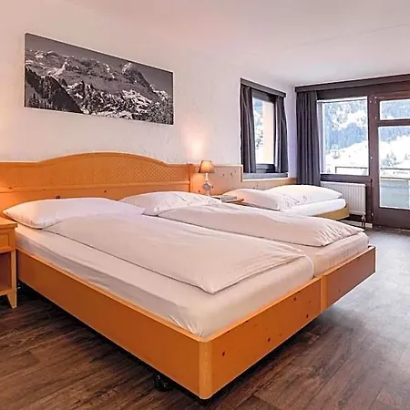 Jungfrau Lodge, Annex Crystal Otel 3*