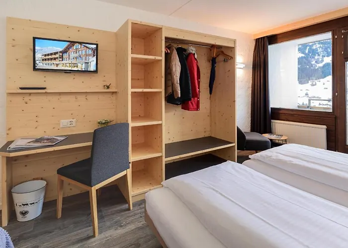 Jungfrau Lodge, Annex Crystal Szálloda