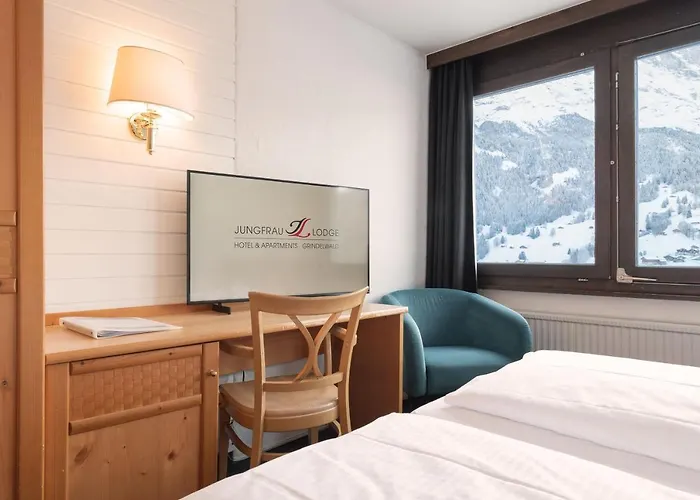 Jungfrau Lodge, Annex Crystal Szálloda 3*