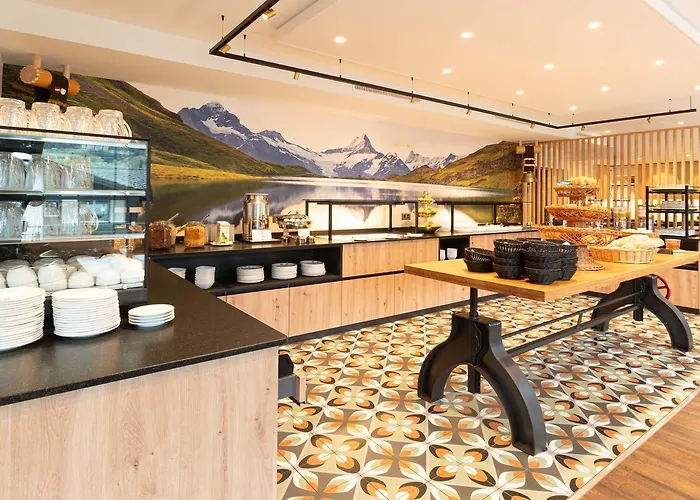 Jungfrau Lodge, Annex Crystal Szálloda