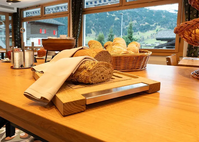 Jungfrau Lodge, Annex Crystal Hotel